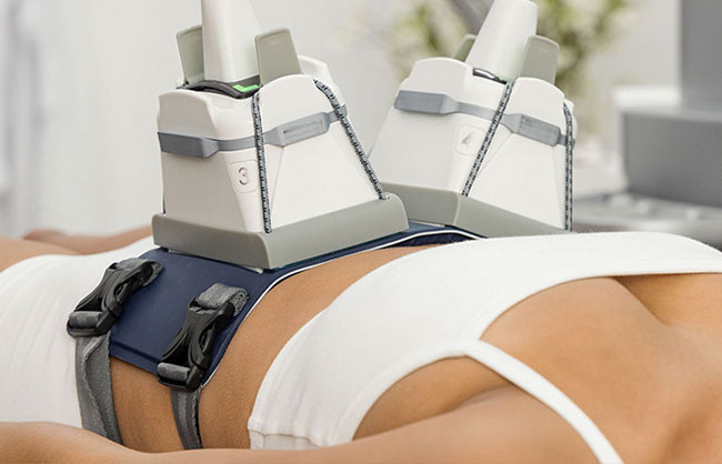 Patient receiving body sculpting at Skinlastiq Medical Laser Cosmetic Spa in Burlingame